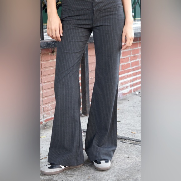 NWT! BRANDY MELVILLE PANTS! TRENDING NOW! BRAND NEW W/TAGS! BADA$$! 5 ⭐️ ‘s! - Picture 3 of 5